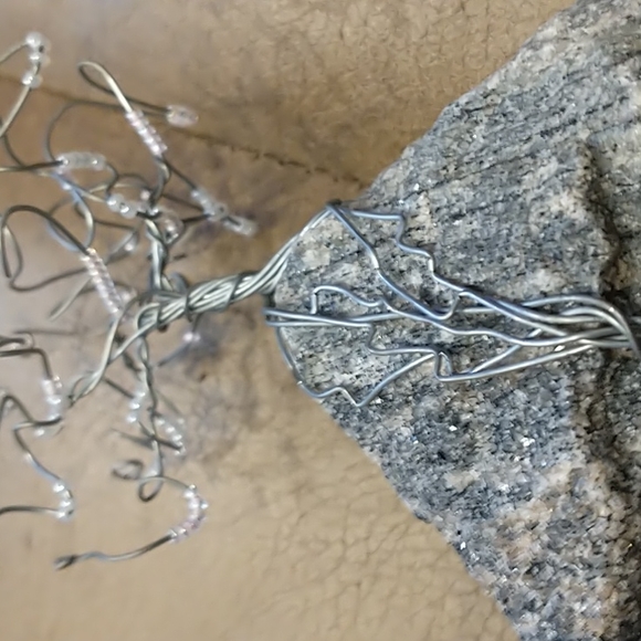 Hand crafted Tree of Life Wire Sculpture - Picture 4 of 8